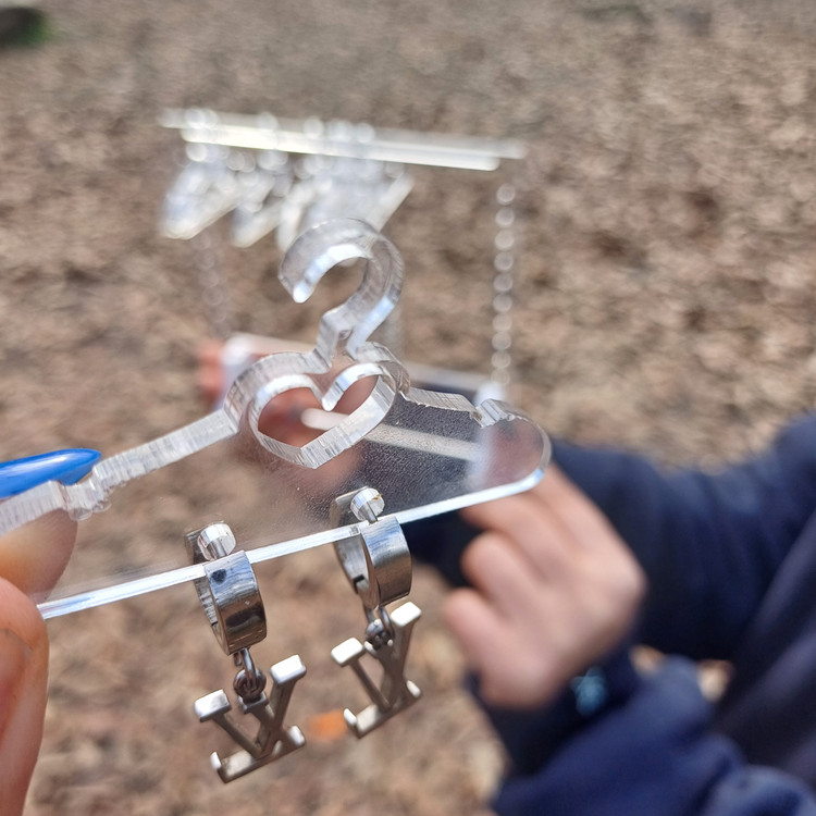 استند گوشواره